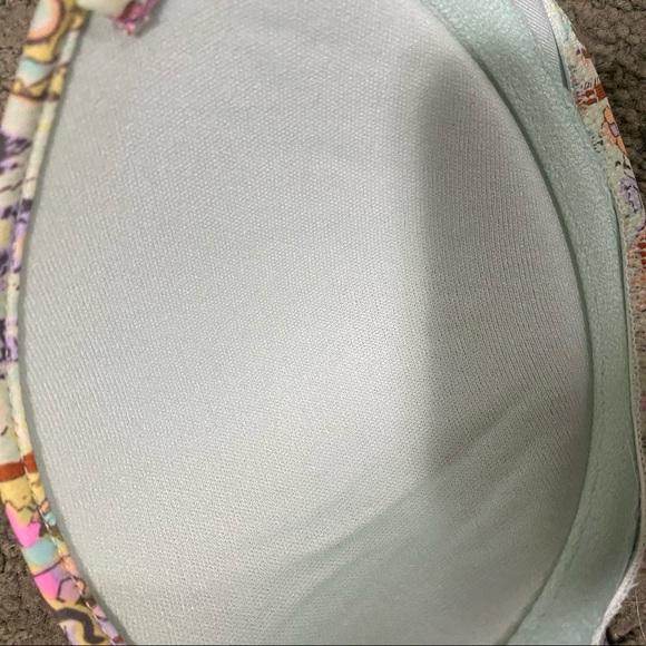 VS Bikini - Picture 12 of 16